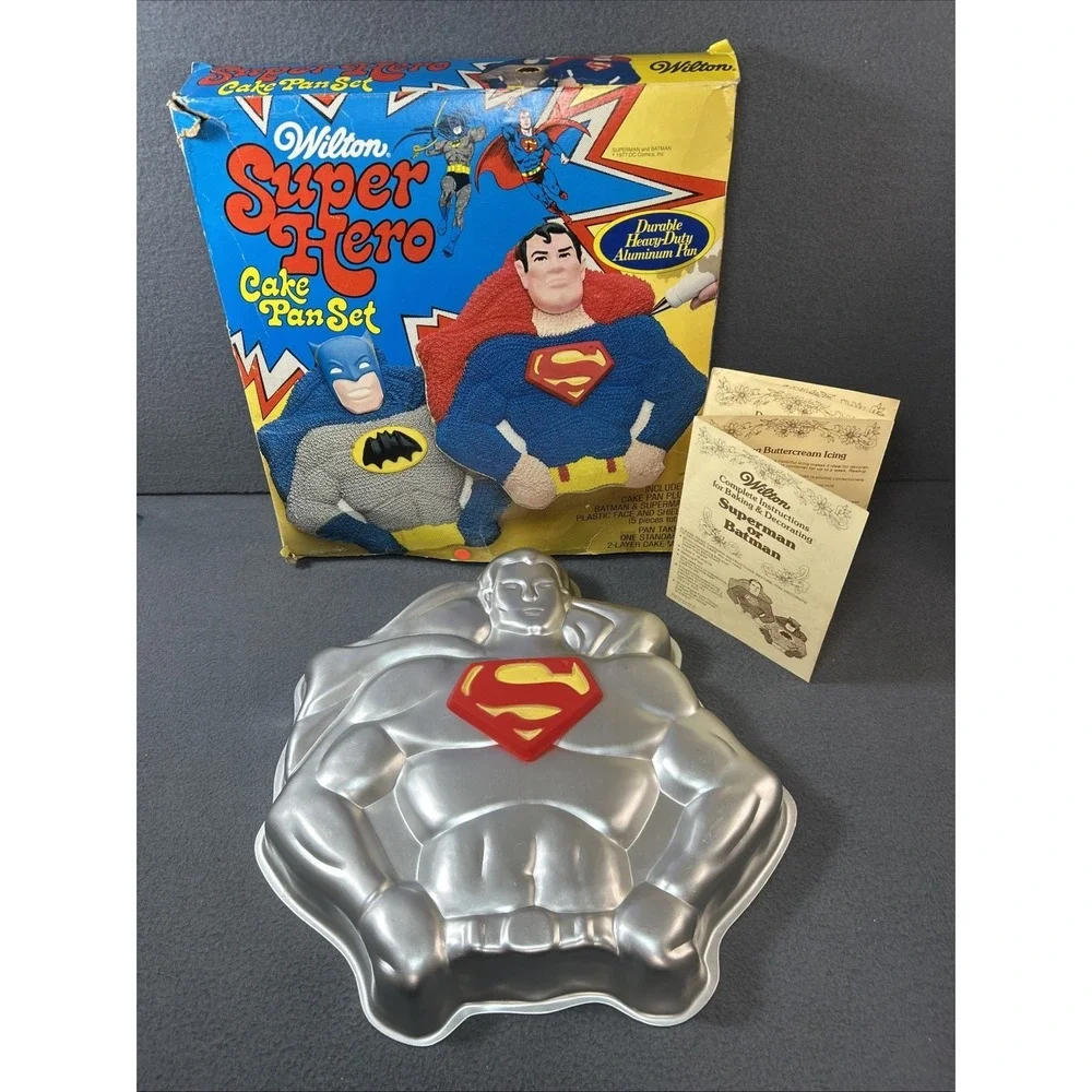 Wilton Super Hero Cake Pan -‎ 1977 Vintage DC Comics - Makes Superman Or Batman